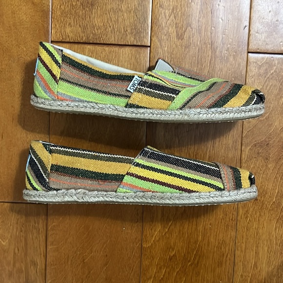Toms Women’s Multicolor Slip On Shoe Size 7.5 Western Bohemian Slip-on - Picture 4 of 8